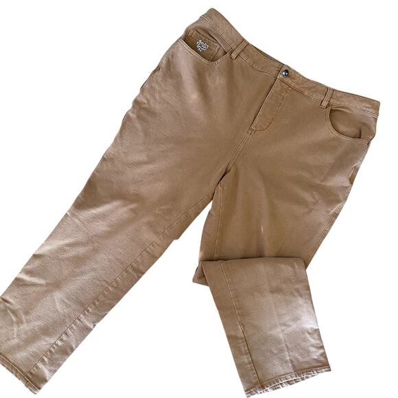 Quacker Factory DreamJeannes Women's Camel Embellished Pants 18W Short - Picture 3 of 9